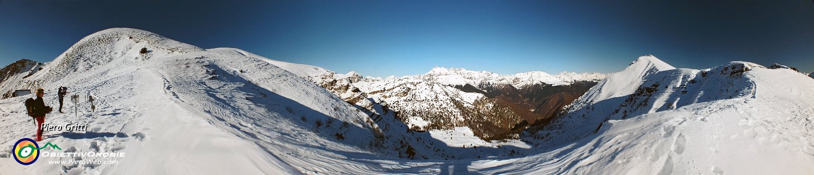 20 Panoramica dalla Bocchetta di Regadur .jpg